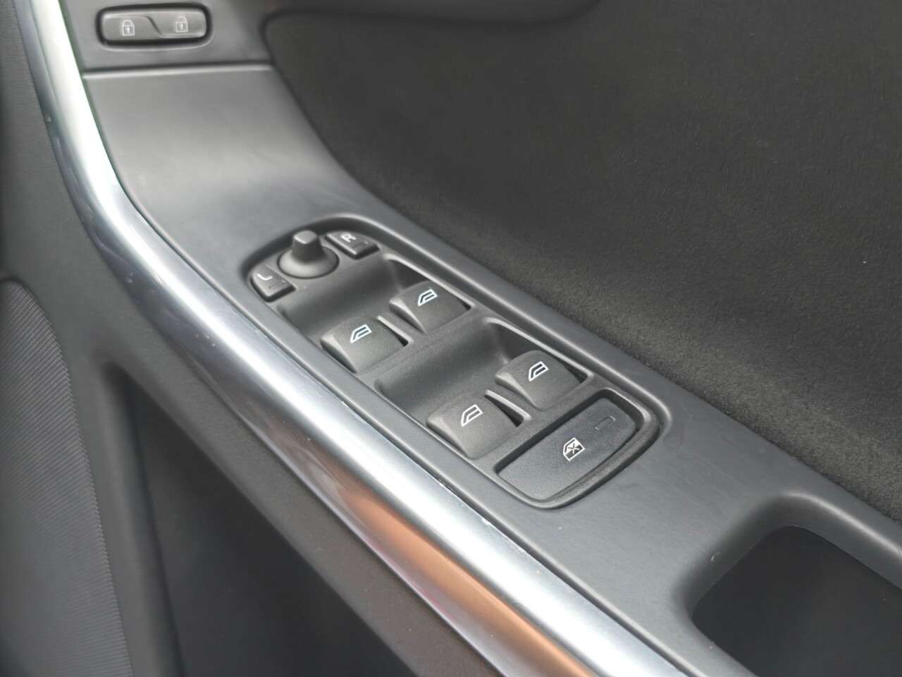 2014 VOLVO XC60 2014 VOLVO XC60