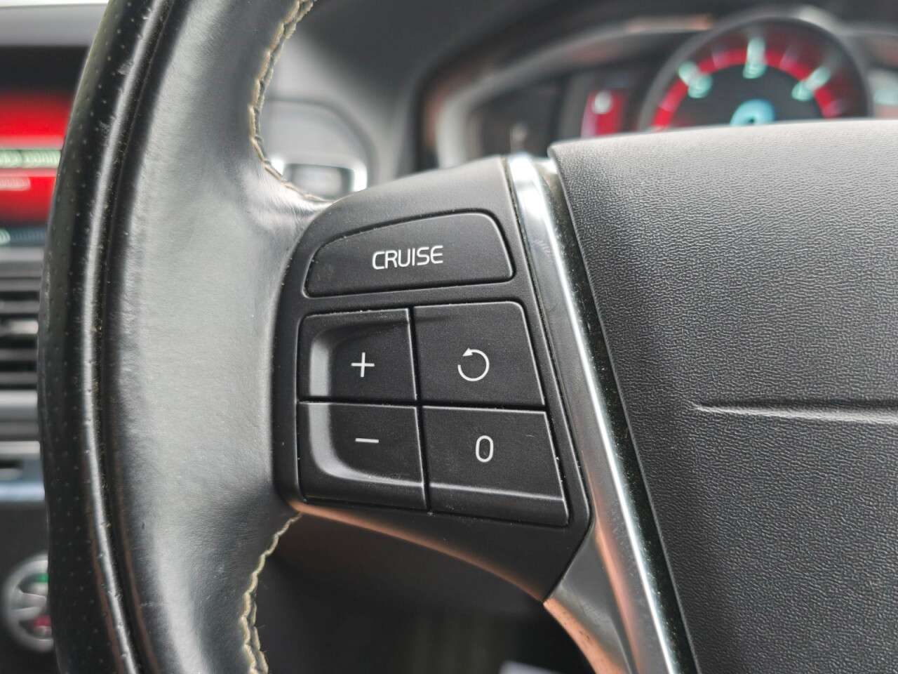 2014 VOLVO XC60 2014 VOLVO XC60