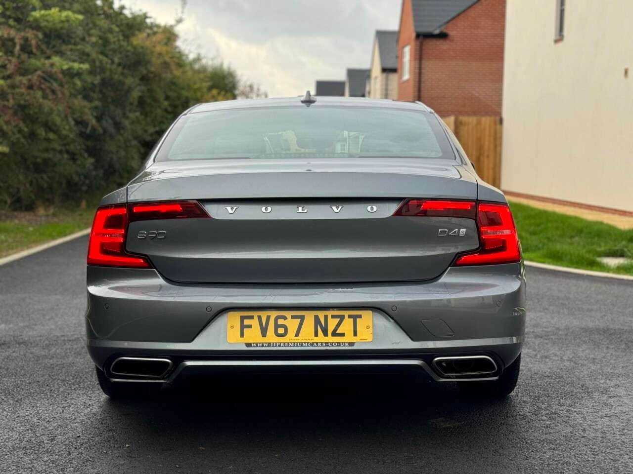 2018 VOLVO S90 2018 VOLVO S90