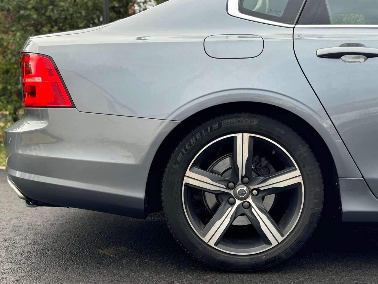 2018 VOLVO S90 2018 VOLVO S90