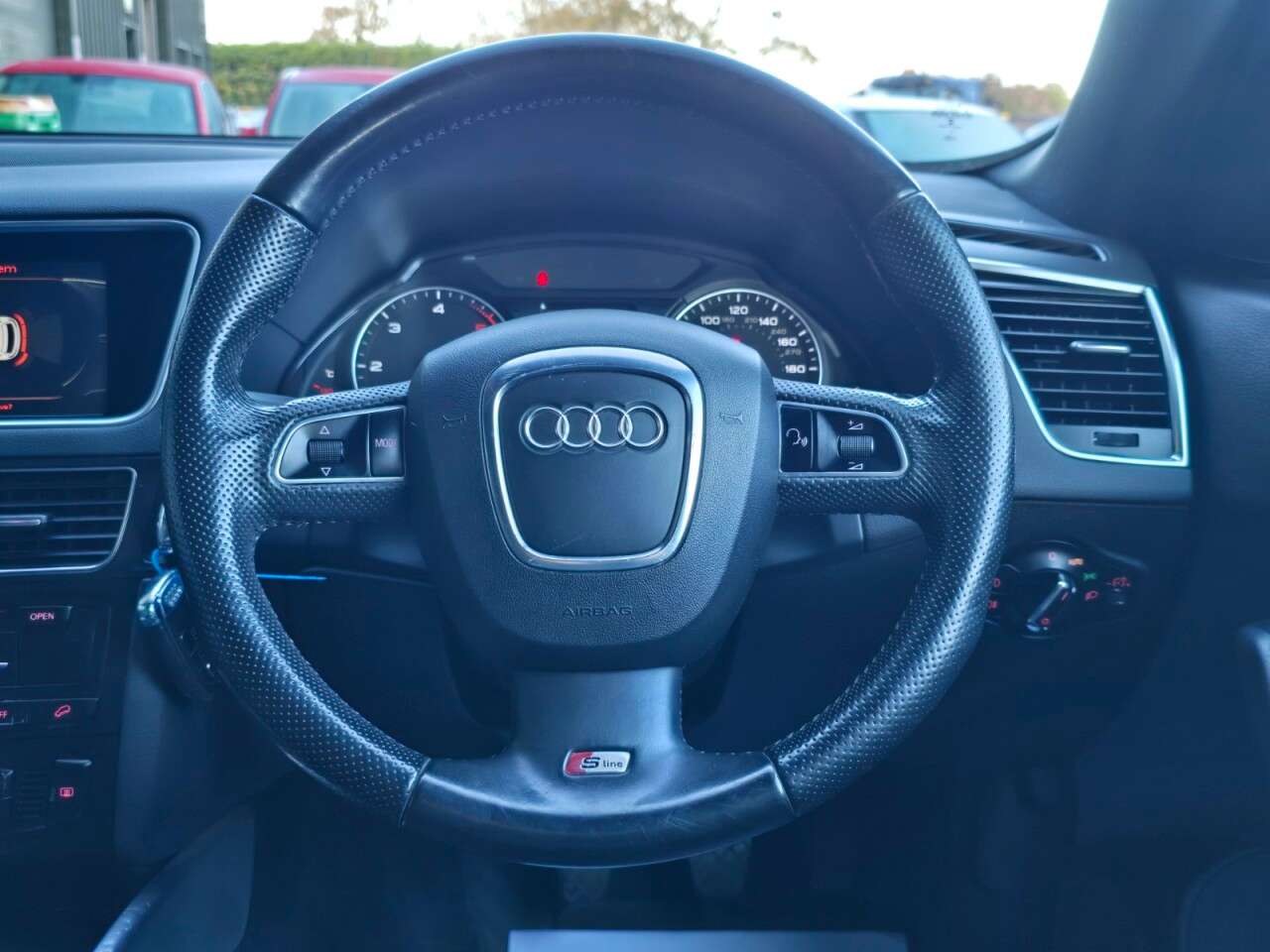 2011 AUDI Q5 2011 AUDI Q5
