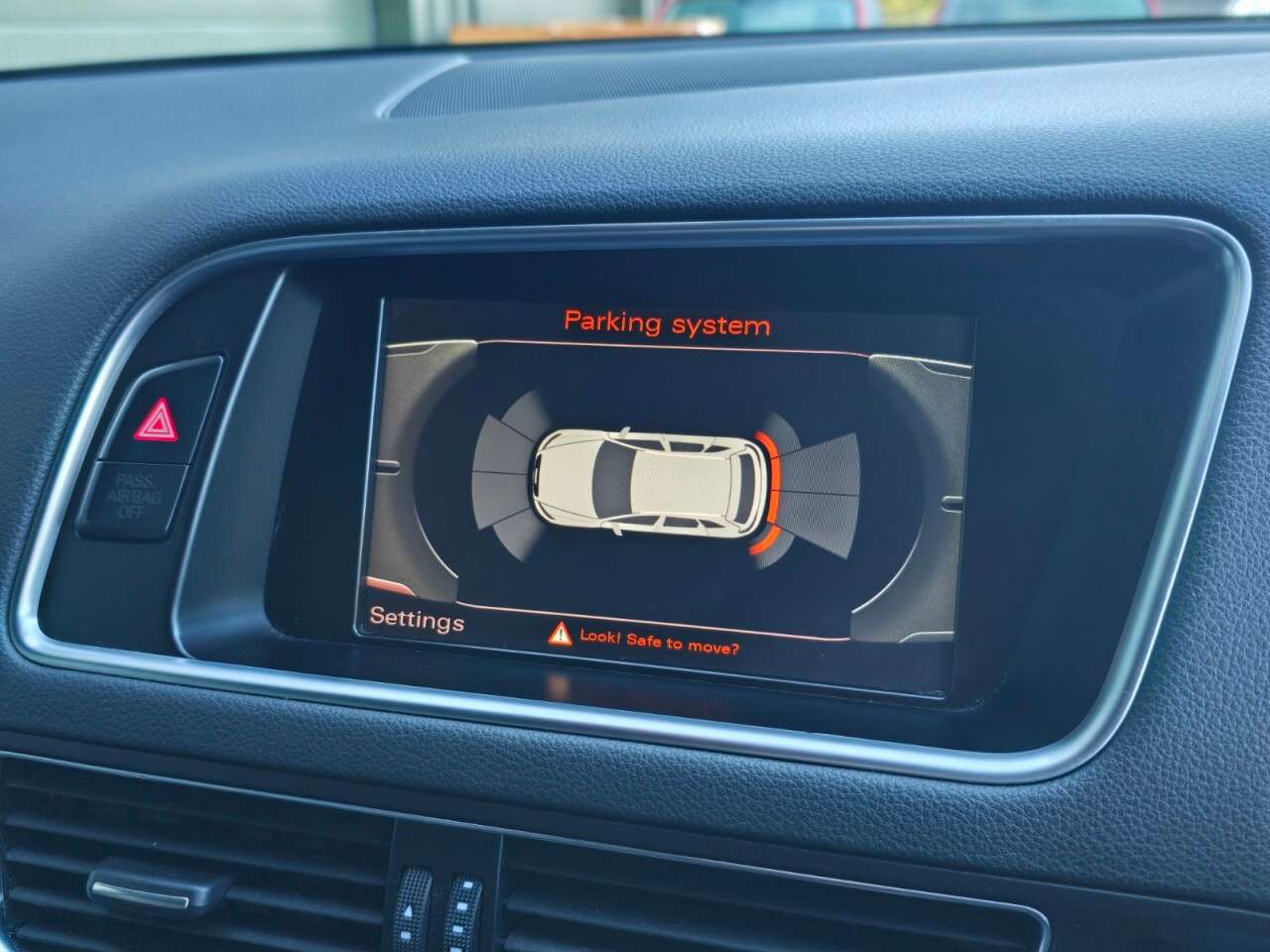 2011 AUDI Q5 2011 AUDI Q5