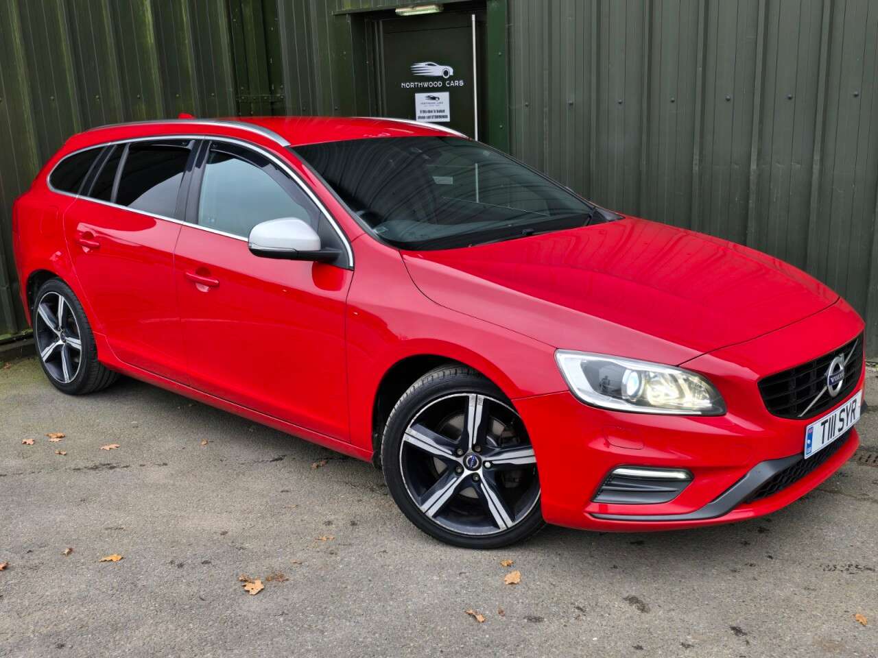 2017 VOLVO V60 2017 VOLVO V60
