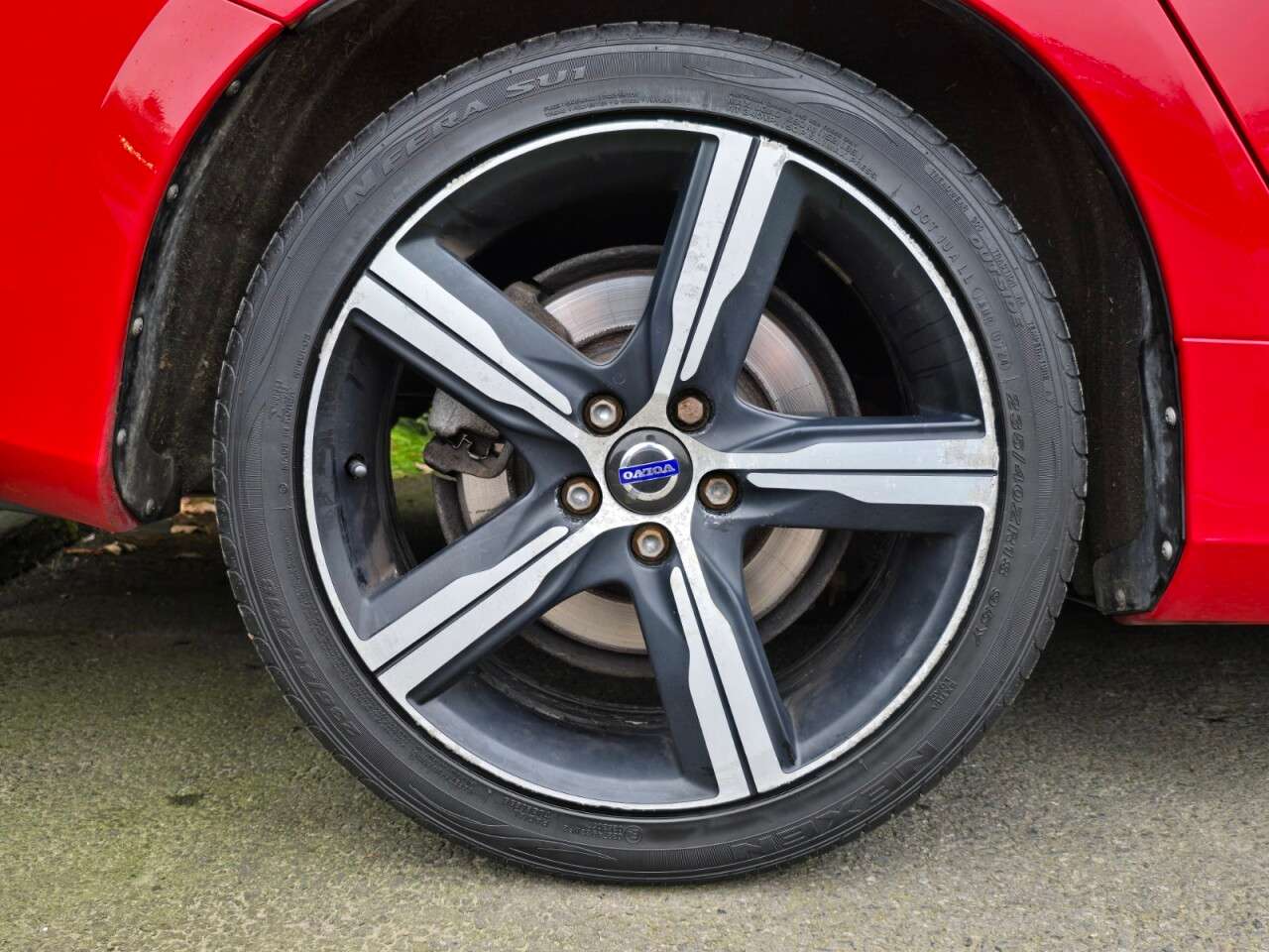 2017 VOLVO V60 2017 VOLVO V60