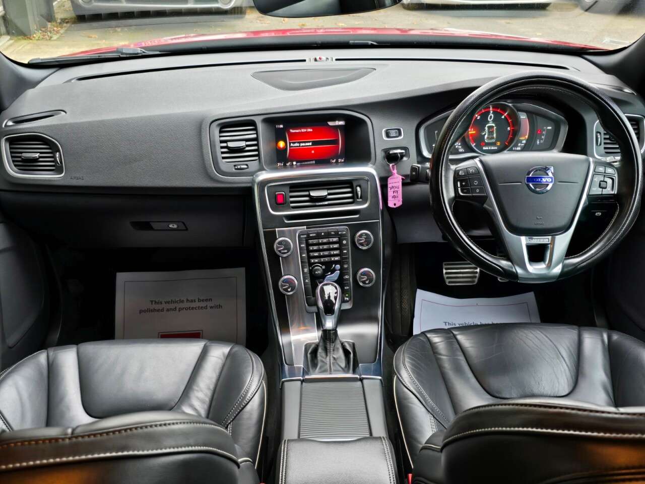 2017 VOLVO V60 2017 VOLVO V60