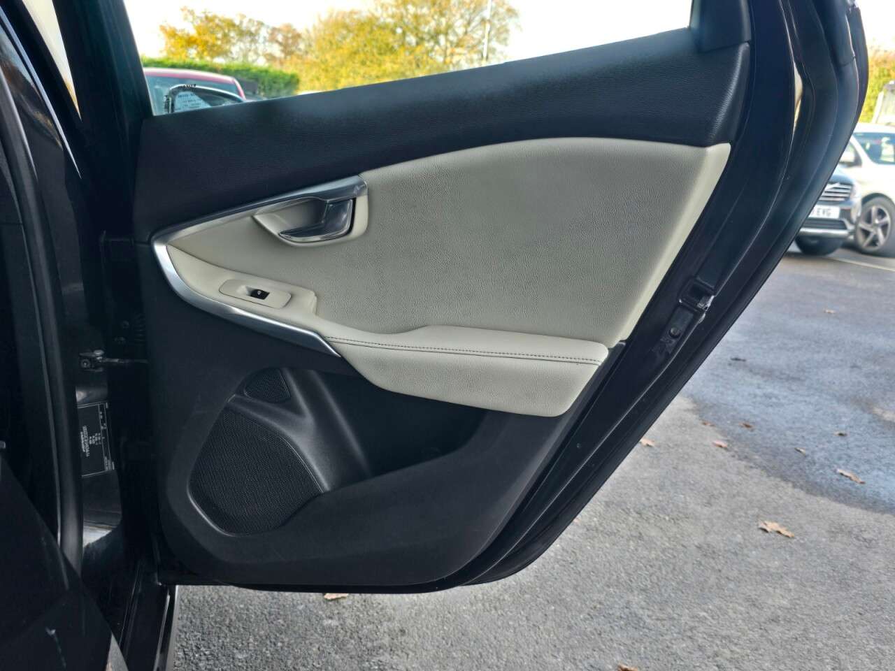 2013 VOLVO V40 CROSS COUNTRY 2013 VOLVO V40 CROSS COUNTRY