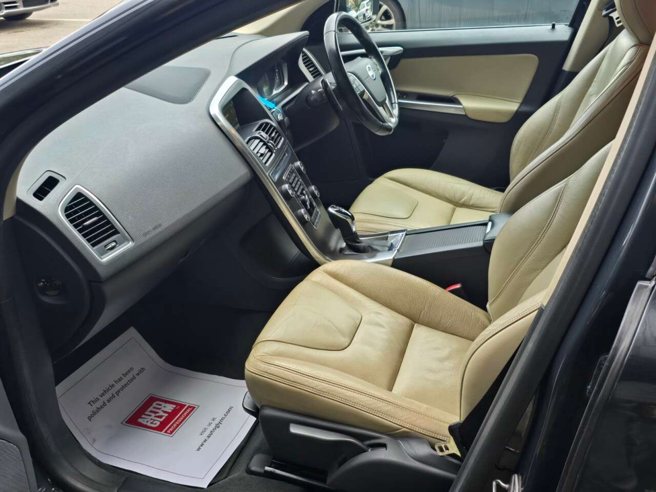 2014 VOLVO XC60 2014 VOLVO XC60