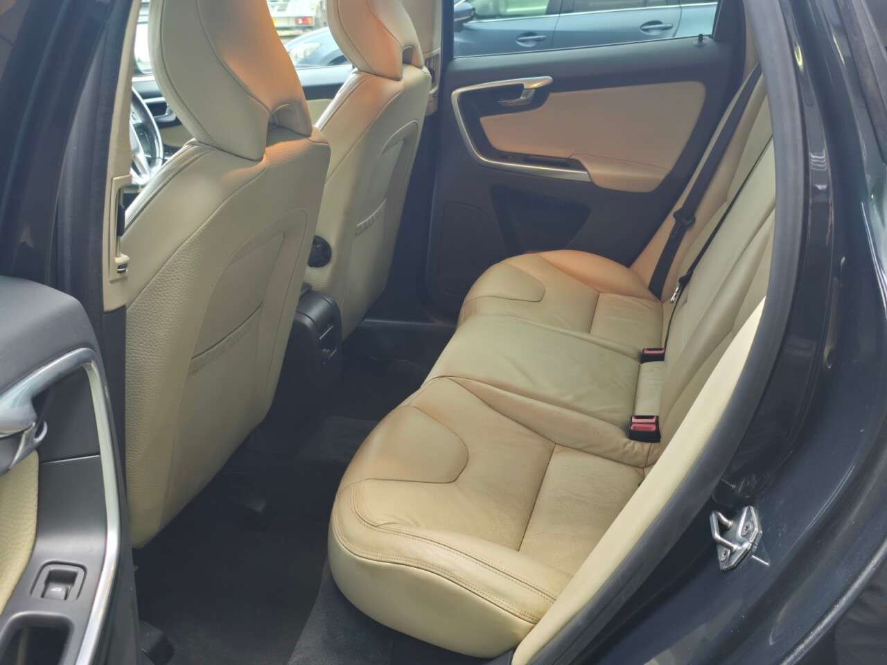 2014 VOLVO XC60 2014 VOLVO XC60