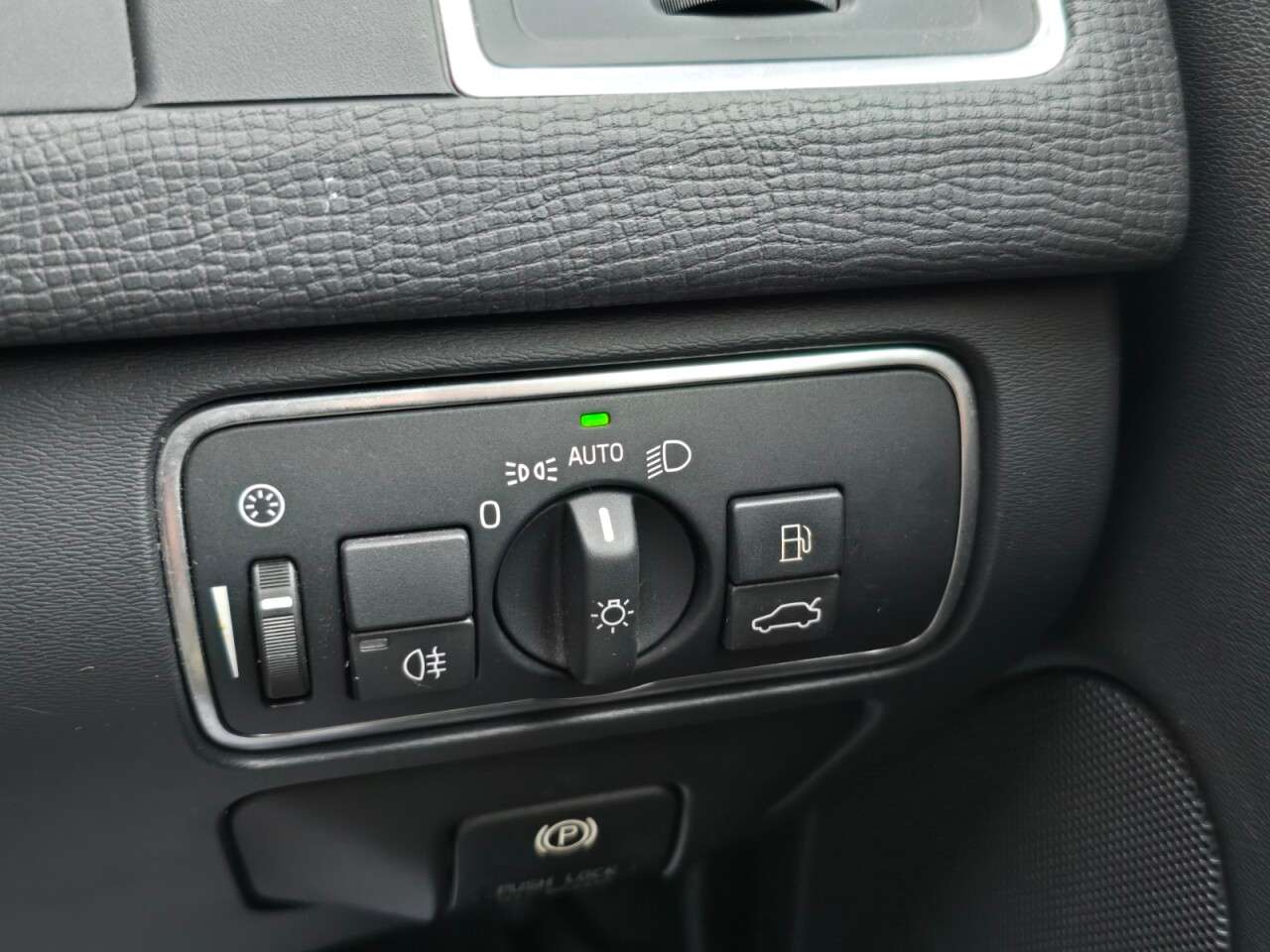 2014 VOLVO XC60 2014 VOLVO XC60