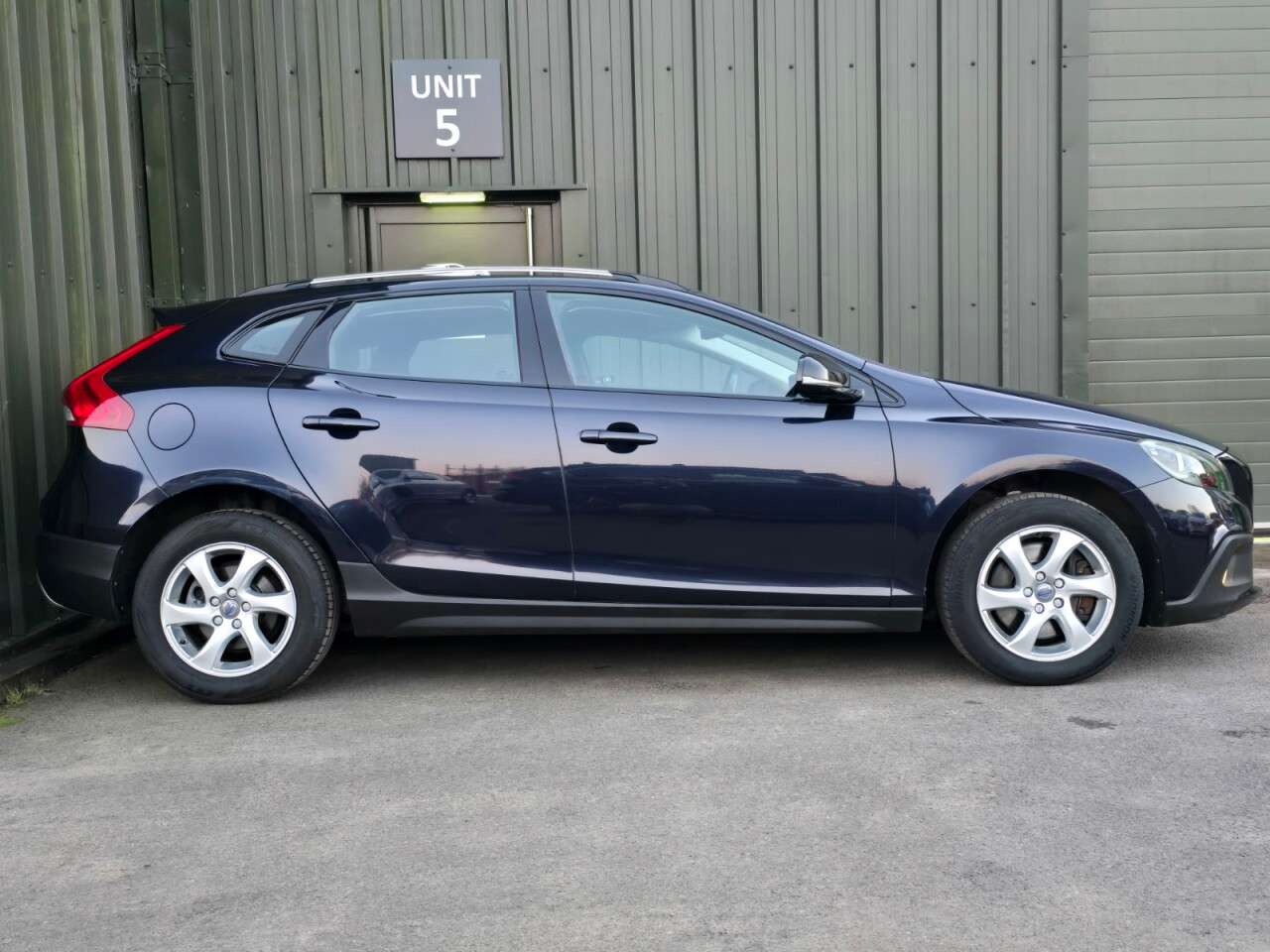 2016 VOLVO V40 CROSS COUNTRY 2016 VOLVO V40 CROSS COUNTRY