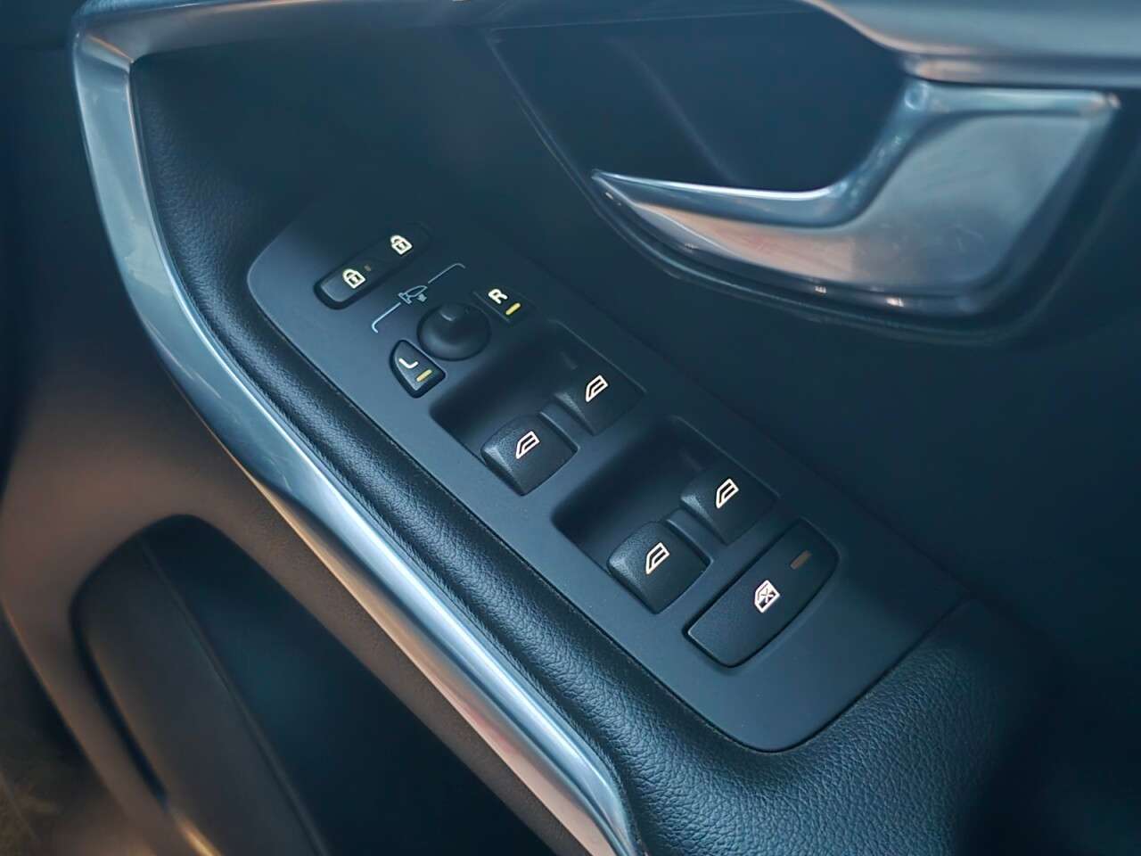 2016 VOLVO V40 CROSS COUNTRY 2016 VOLVO V40 CROSS COUNTRY