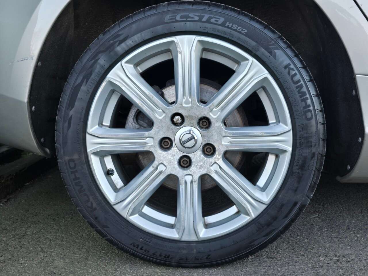 2017 VOLVO V40 2017 VOLVO V40