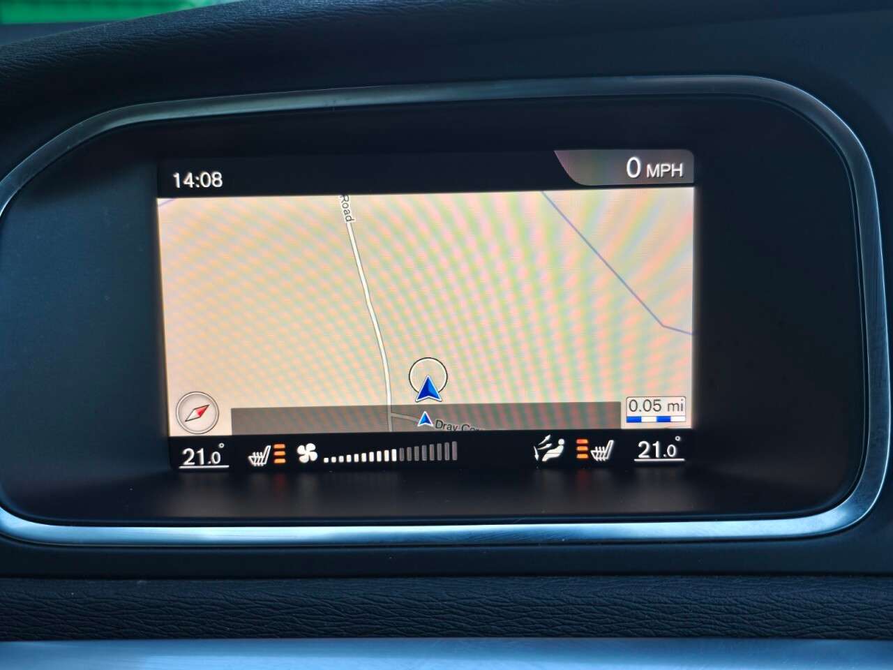 2017 VOLVO V40 2017 VOLVO V40