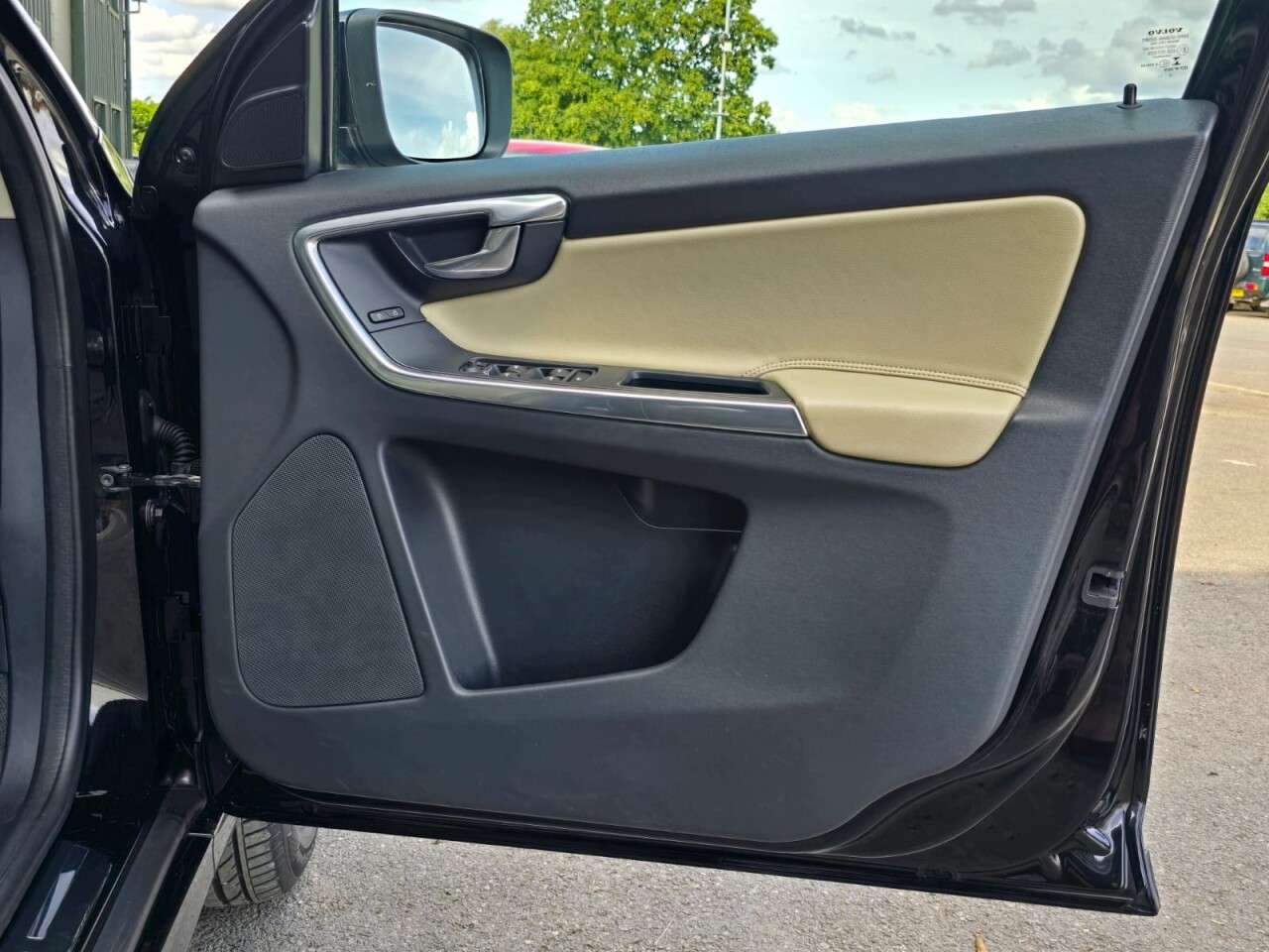 2016 VOLVO XC60 2016 VOLVO XC60