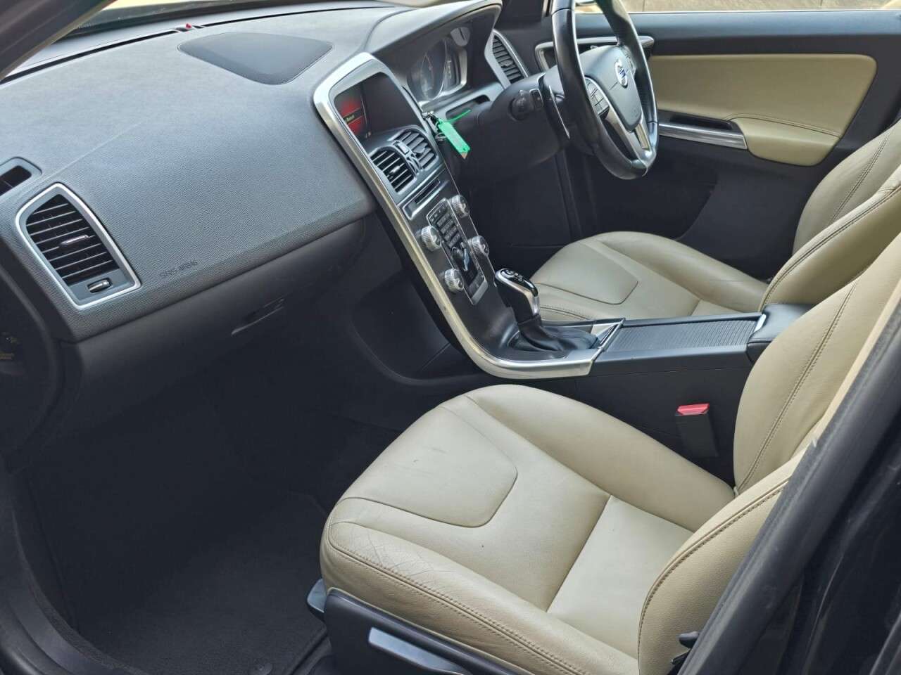 2016 VOLVO XC60 2016 VOLVO XC60