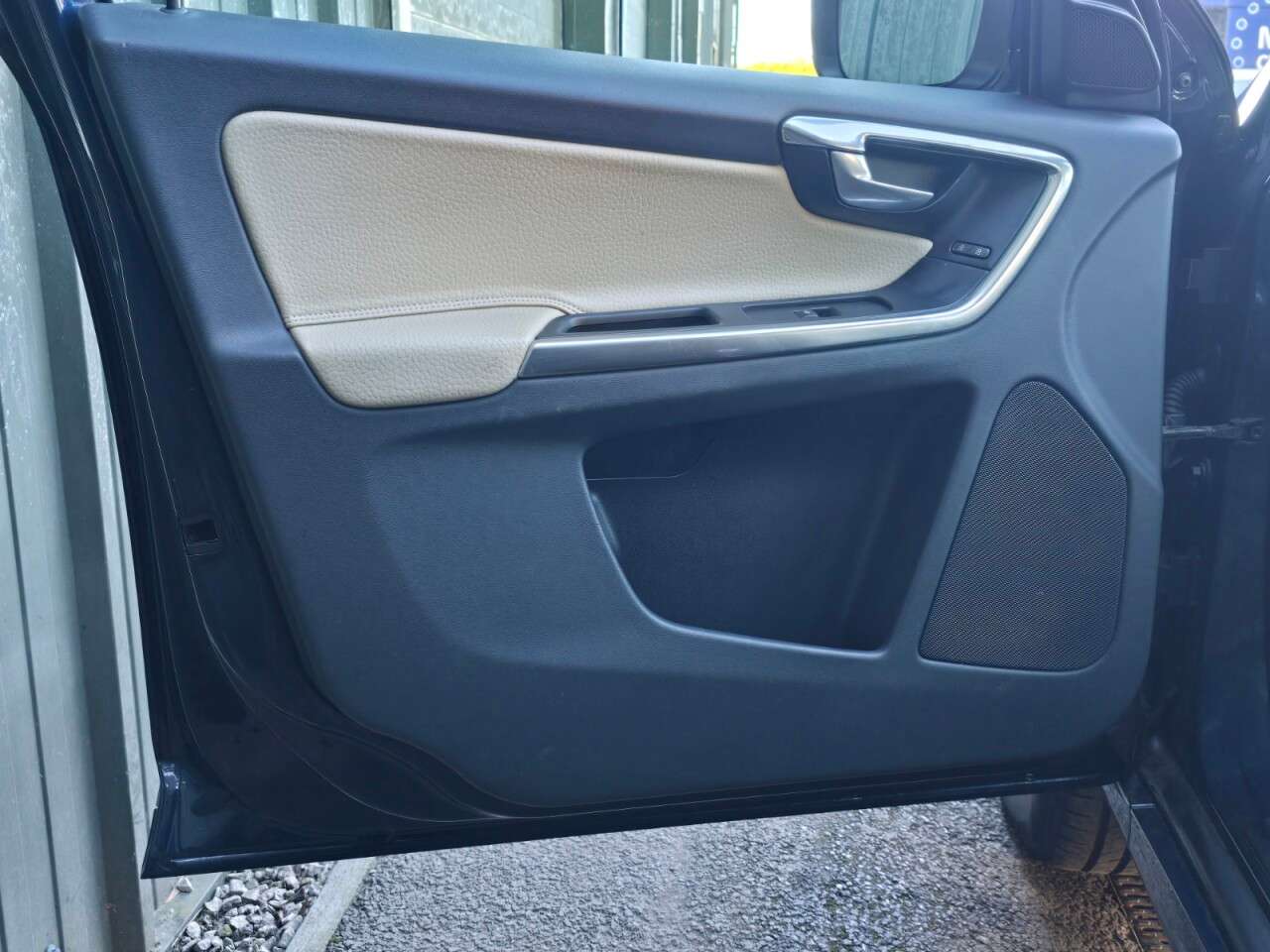 2013 VOLVO XC60 2013 VOLVO XC60