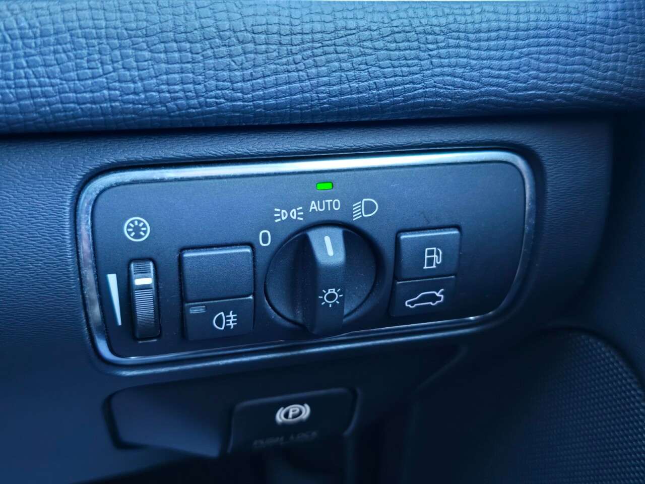 2013 VOLVO XC60 2013 VOLVO XC60