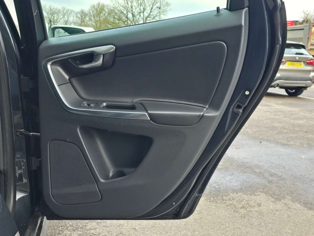 2013 VOLVO XC60 2013 VOLVO XC60