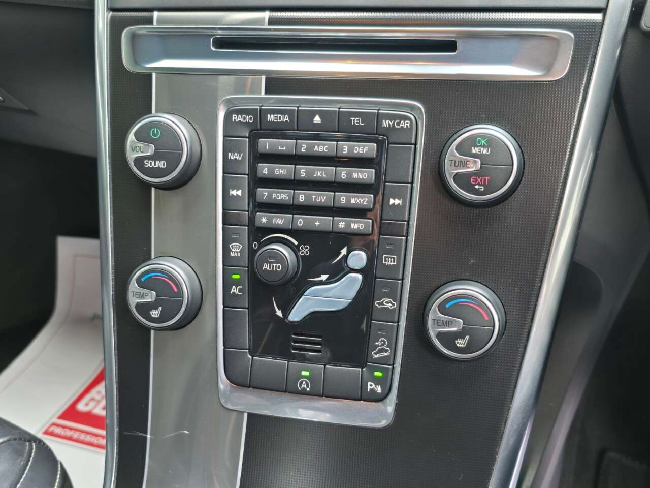 2013 VOLVO XC60 2013 VOLVO XC60