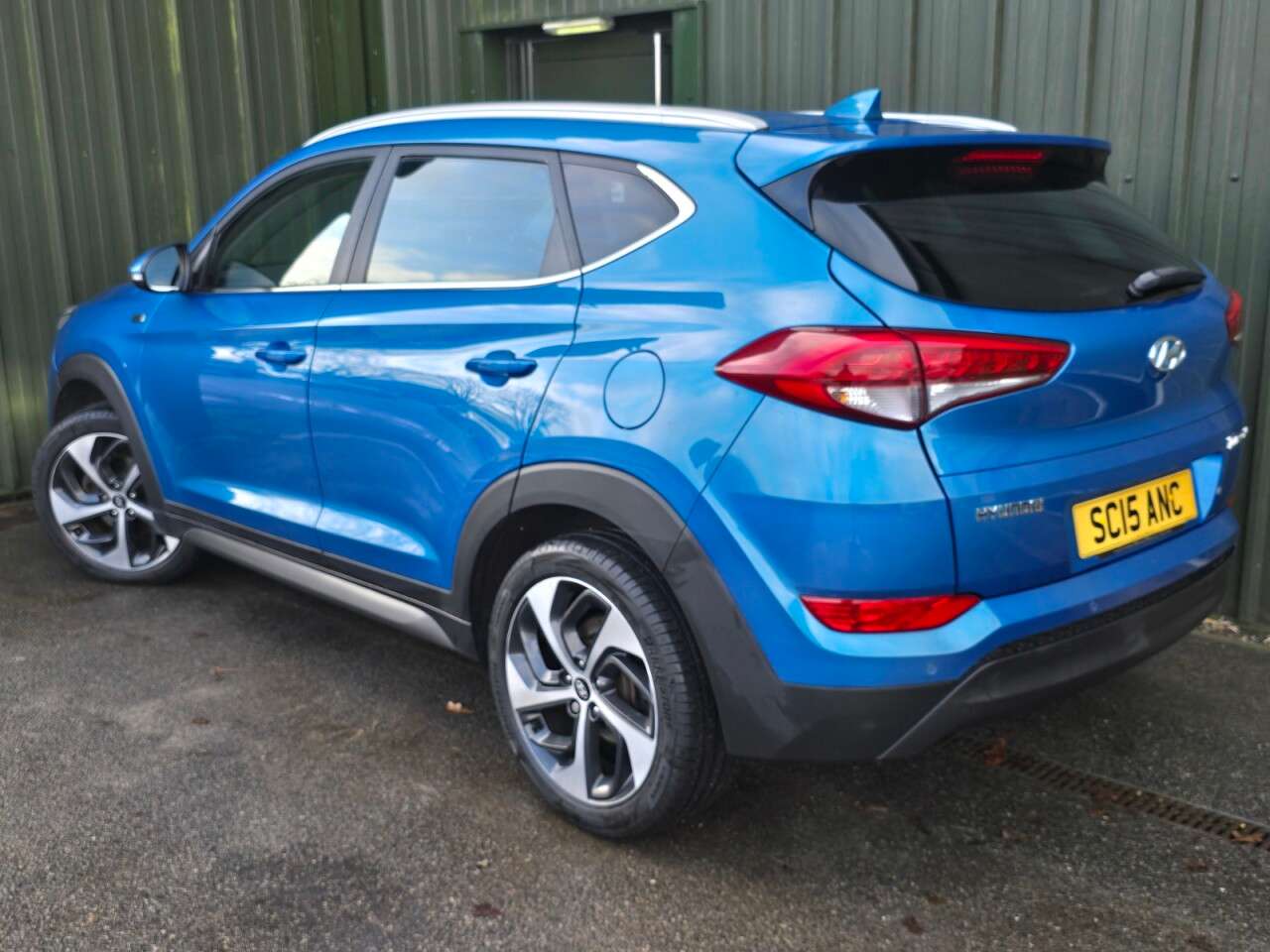 A 2017 HYUNDAI TUCSON 1.7 CRDi Blue Drive Sport Edition SUV 5dr Diesel Manual Euro 6 (s/s) (116 p A 2017 HYUNDAI TUCSON 1.7 CRDi Blue Drive Sport Edition SUV 5dr Diesel Manual Euro 6 (s/s) (116 p