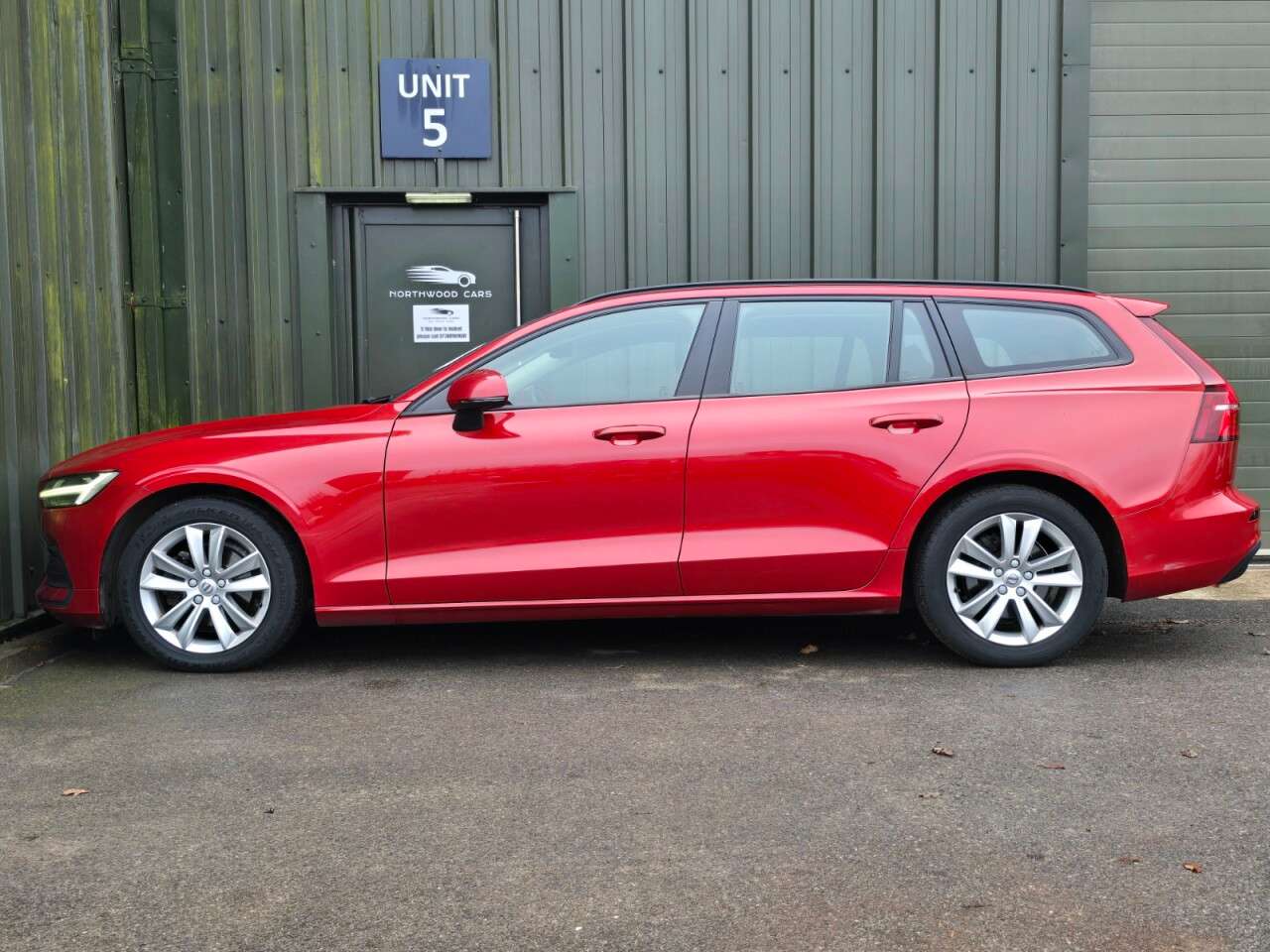 2019 VOLVO V60 2019 VOLVO V60