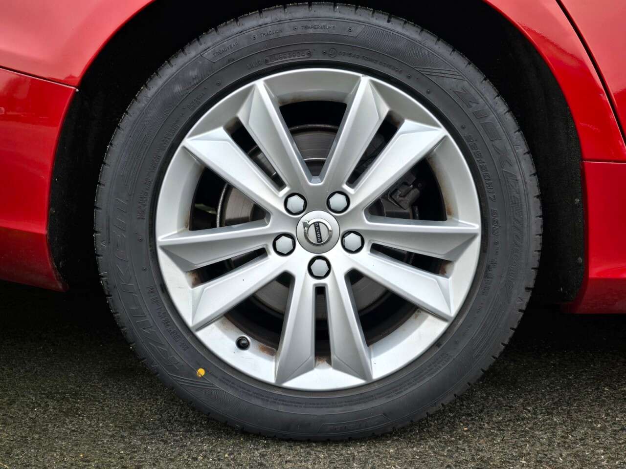 2019 VOLVO V60 2019 VOLVO V60