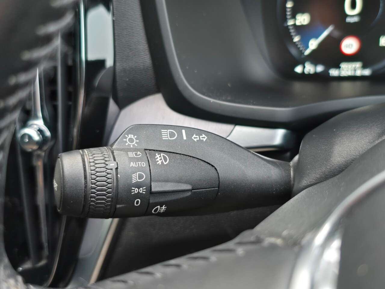 2019 VOLVO V60 2019 VOLVO V60