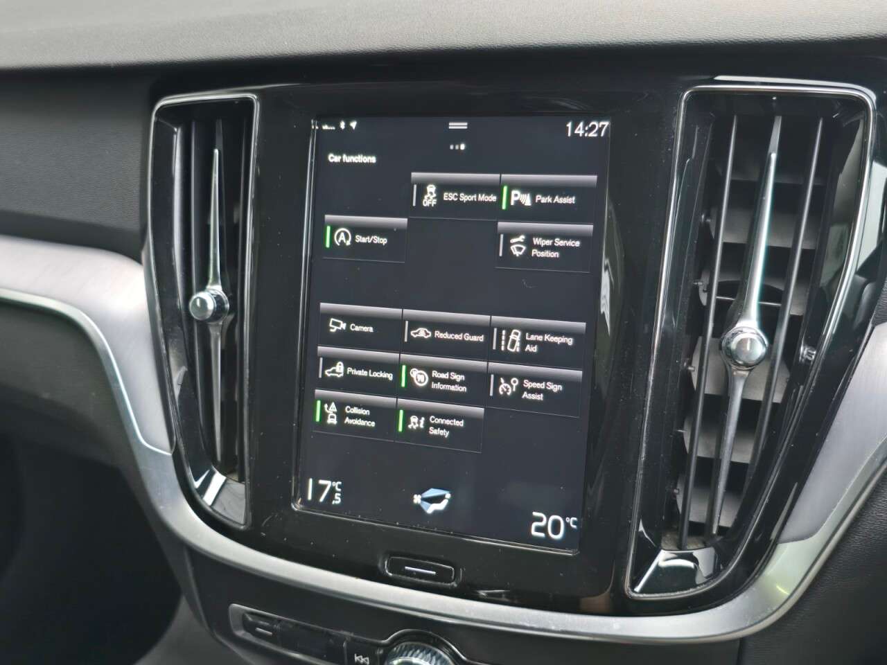 2019 VOLVO V60 2019 VOLVO V60