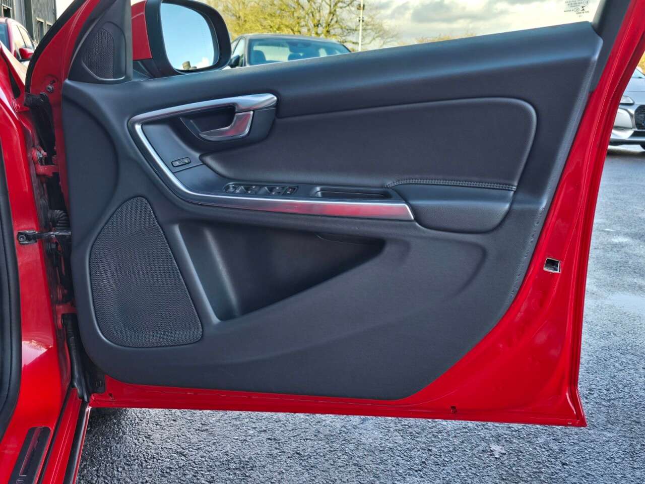 2016 VOLVO V60 2016 VOLVO V60