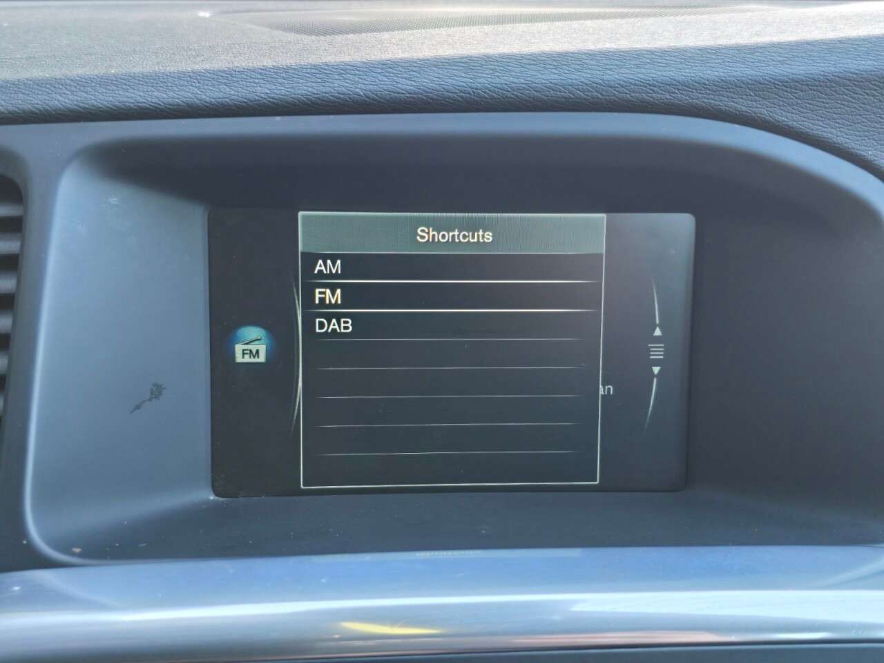 2016 VOLVO V60 2016 VOLVO V60