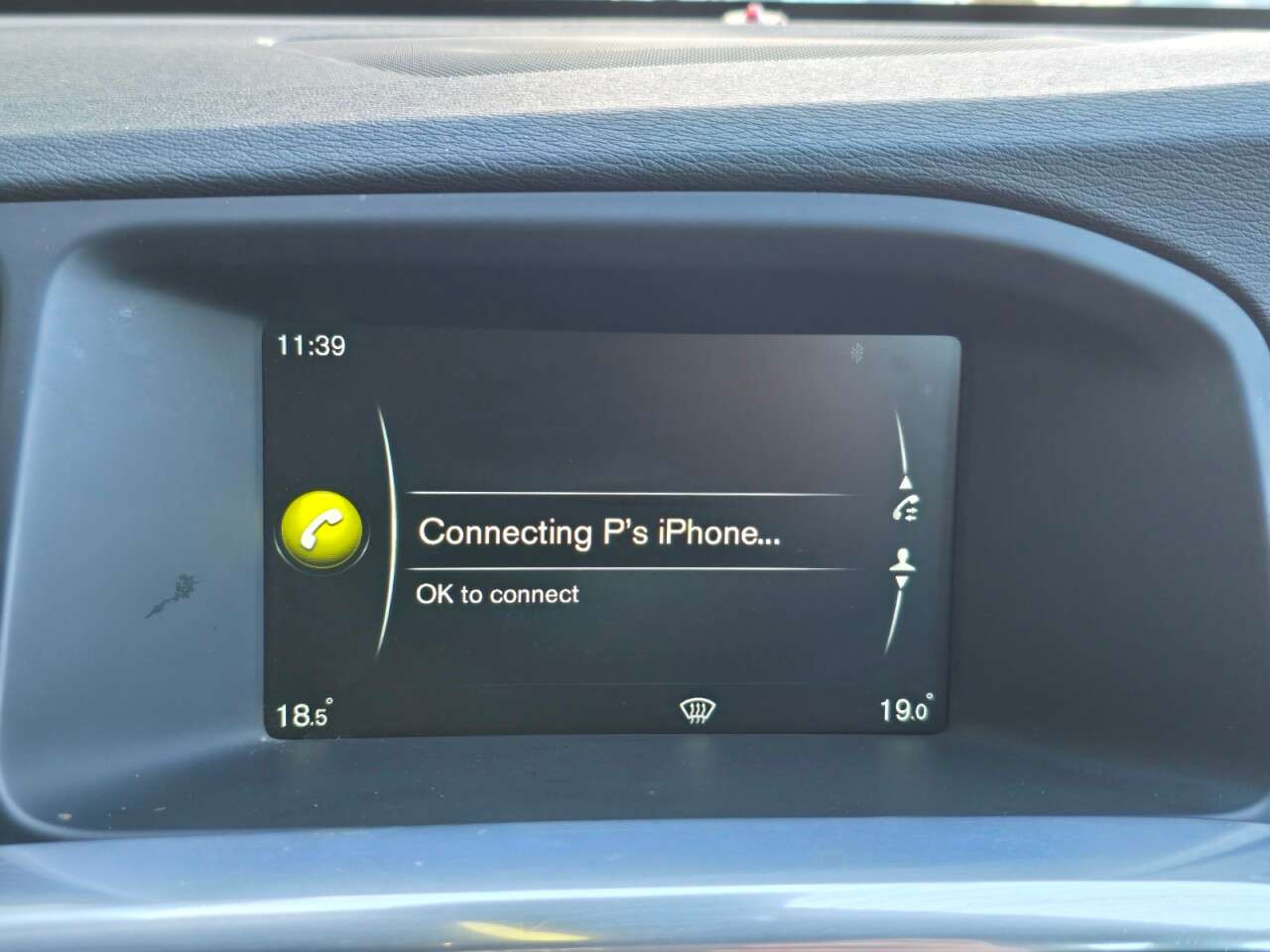 2016 VOLVO V60 2016 VOLVO V60