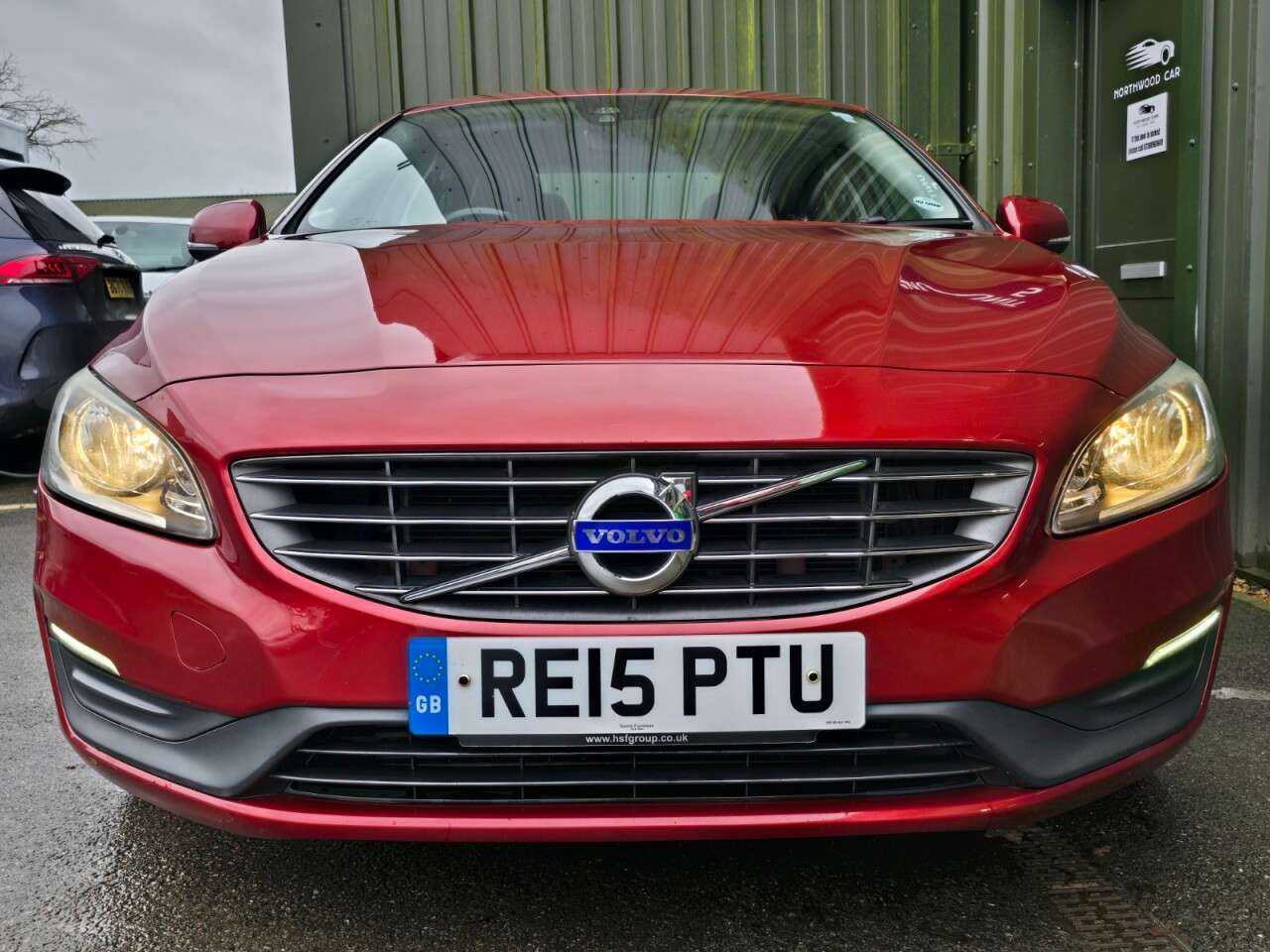 A 2015 VOLVO S60 2.0 D4 SE Nav Saloon 4dr Diesel Manual Euro 6 (s/s) (190 ps) Nav - Bluetoot A 2015 VOLVO S60 2.0 D4 SE Nav Saloon 4dr Diesel Manual Euro 6 (s/s) (190 ps) Nav - Bluetoot