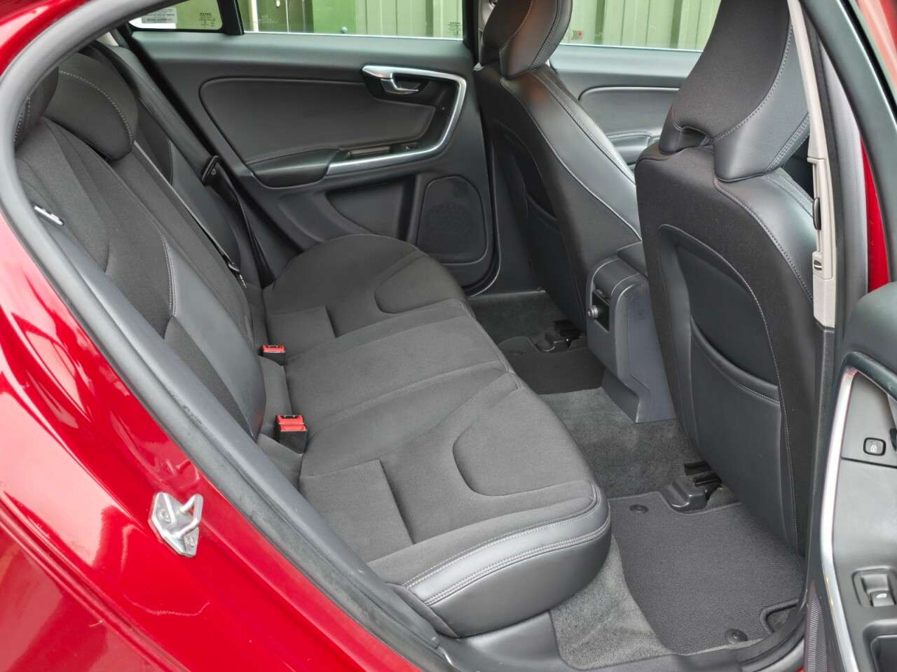 2015 VOLVO S60 2015 VOLVO S60