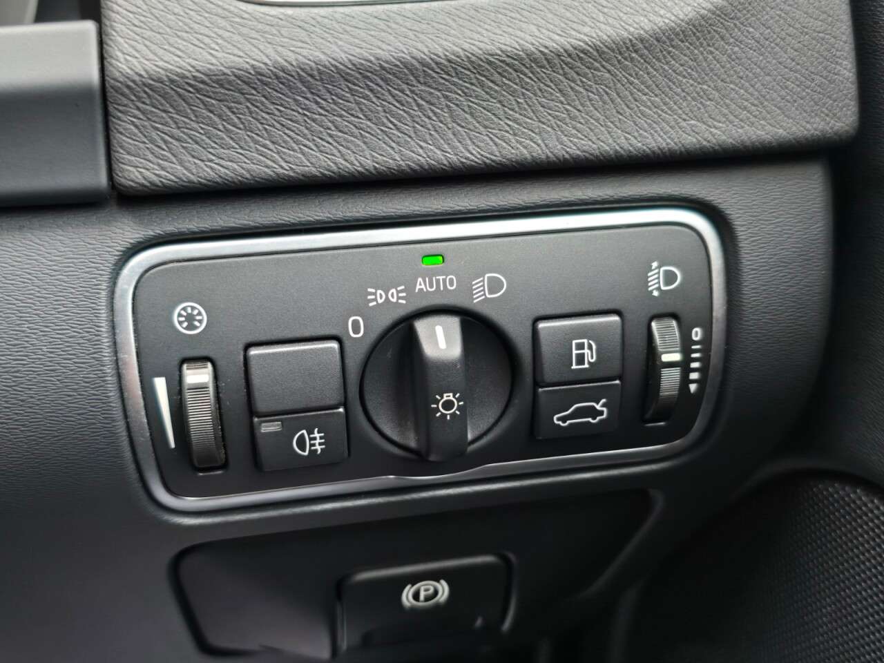 2015 VOLVO S60 2015 VOLVO S60