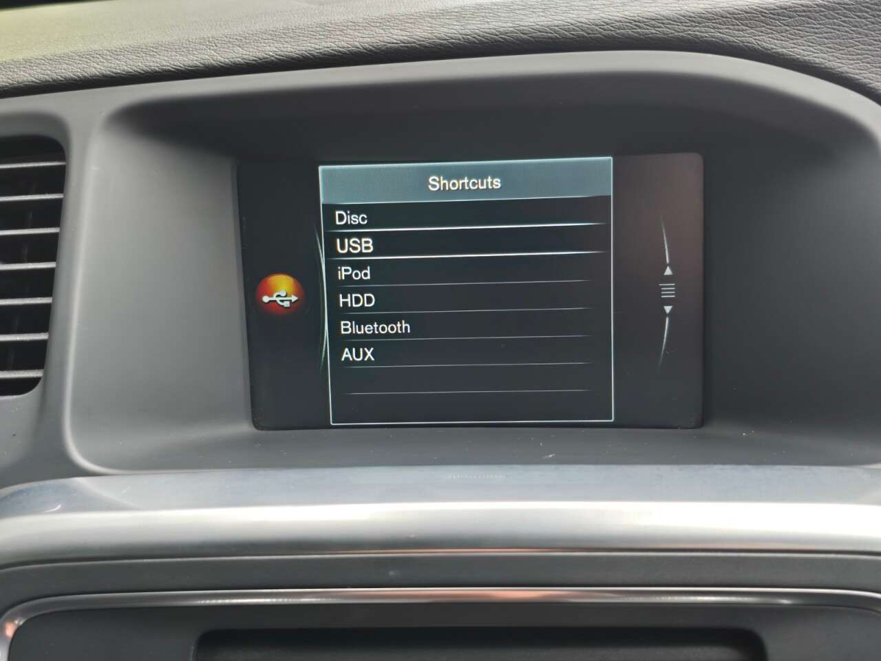 2015 VOLVO S60 2015 VOLVO S60