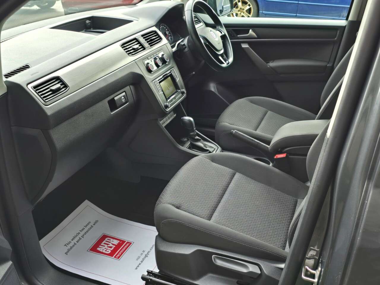 2017 VOLKSWAGEN CADDY LIFE 2017 VOLKSWAGEN CADDY LIFE