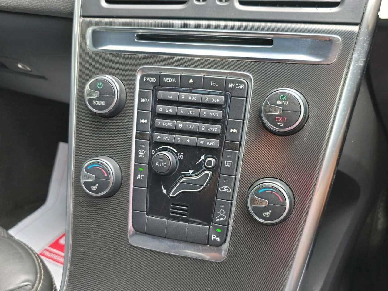 2013 VOLVO XC60 2013 VOLVO XC60