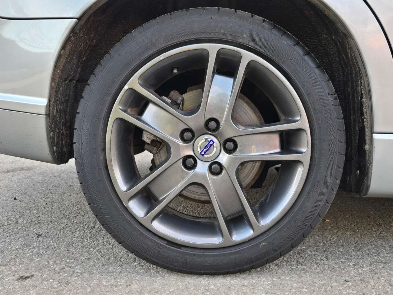 2011 VOLVO S40 2011 VOLVO S40