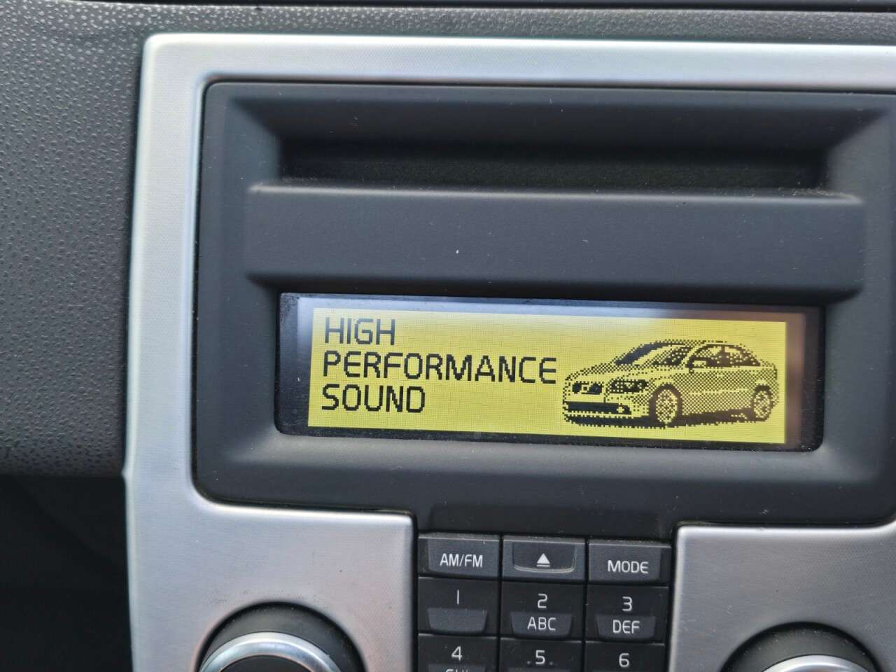 2011 VOLVO S40 2011 VOLVO S40