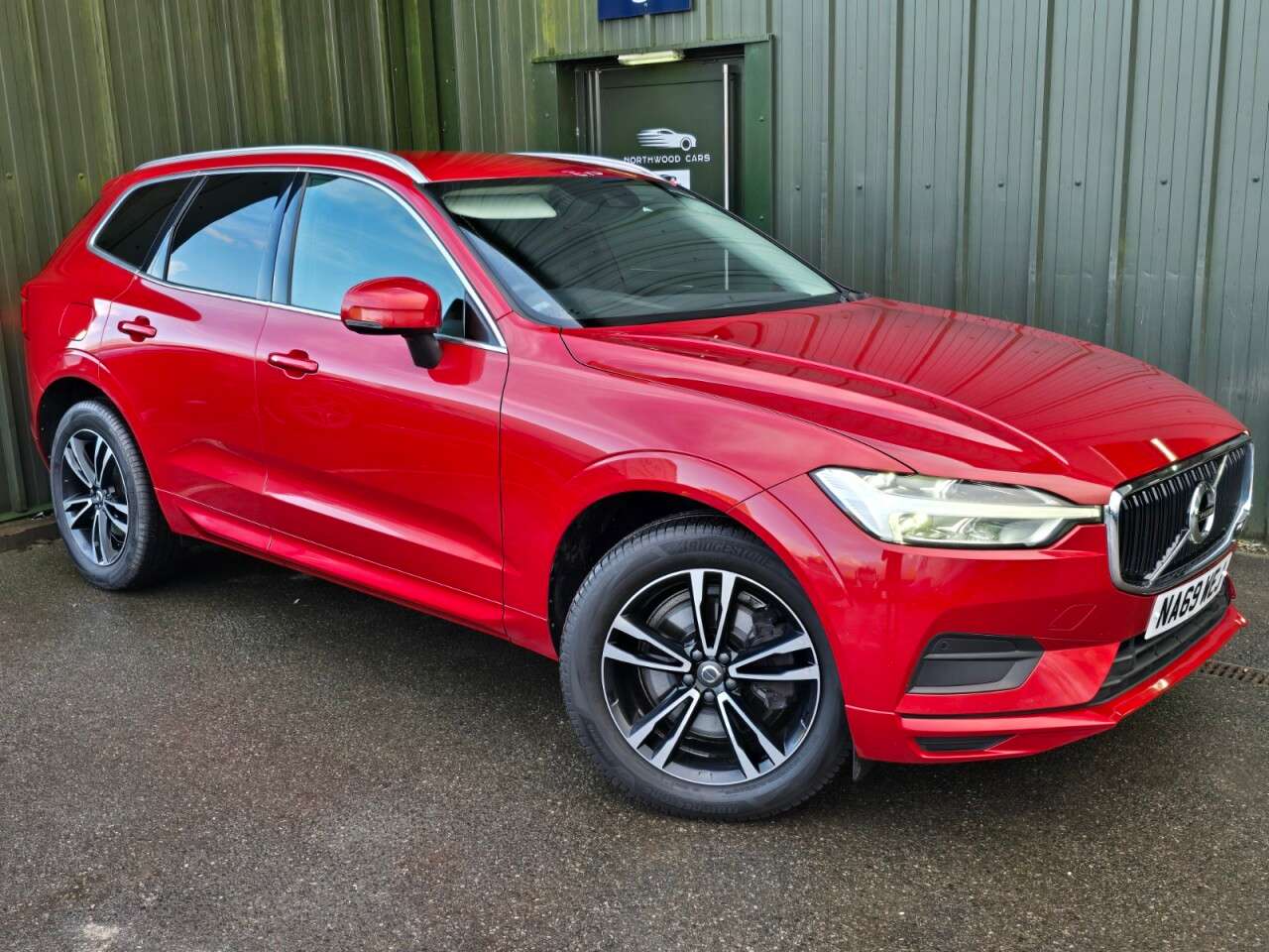 A 2019 VOLVO XC60 2.0 T4 Edition SUV 5dr Petrol Auto Euro 6 (s/s) (190 ps) Heated Leather - L A 2019 VOLVO XC60 2.0 T4 Edition SUV 5dr Petrol Auto Euro 6 (s/s) (190 ps) Heated Leather - L