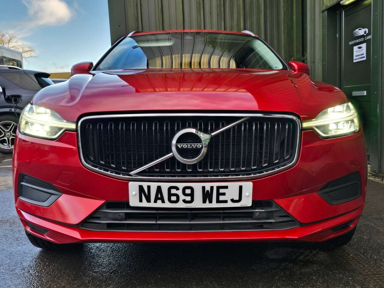 A 2019 VOLVO XC60 2.0 T4 Edition SUV 5dr Petrol Auto Euro 6 (s/s) (190 ps) Heated Leather - L A 2019 VOLVO XC60 2.0 T4 Edition SUV 5dr Petrol Auto Euro 6 (s/s) (190 ps) Heated Leather - L