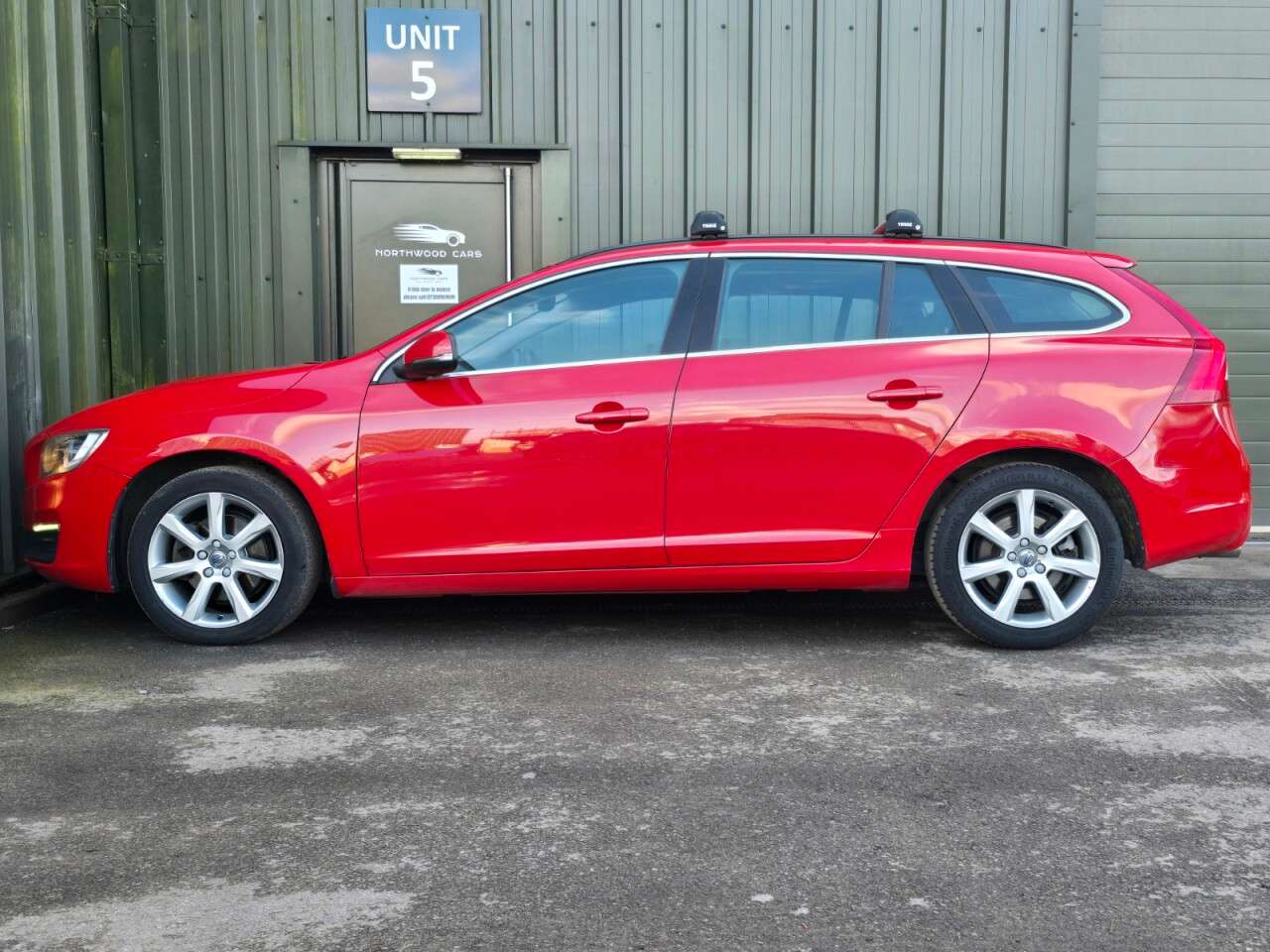 2018 VOLVO V60 2018 VOLVO V60