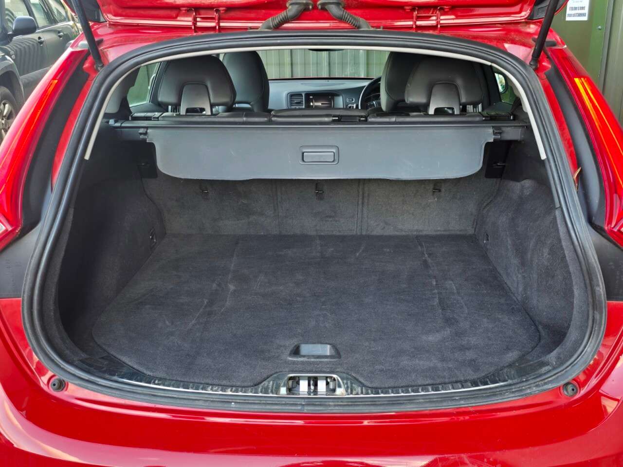 2018 VOLVO V60 2018 VOLVO V60