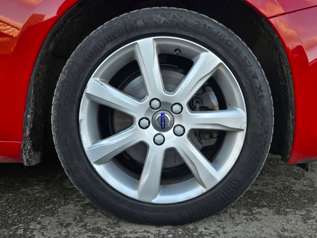 2018 VOLVO V60 2018 VOLVO V60