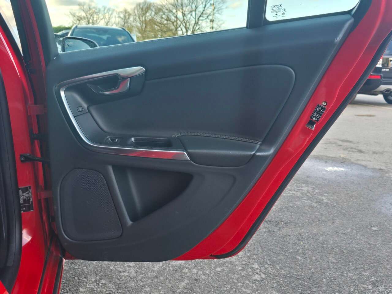 2018 VOLVO V60 2018 VOLVO V60