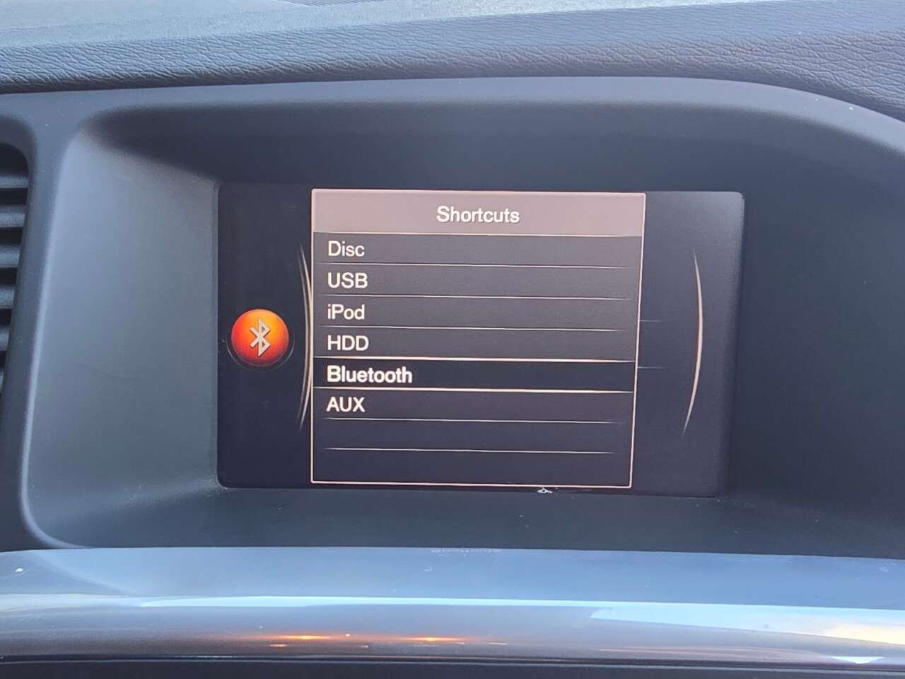 2018 VOLVO V60 2018 VOLVO V60