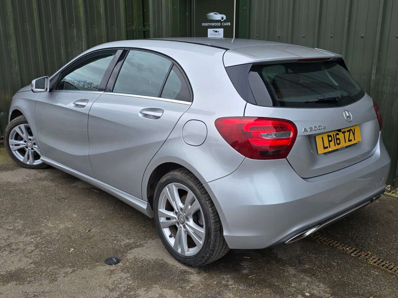 A 2016 MERCEDES-BENZ A-CLASS 2.1 A200d Sport Hatchback 5dr Diesel Manual Euro 6 (s/s) (136 ps) Rev Camer A 2016 MERCEDES-BENZ A-CLASS 2.1 A200d Sport Hatchback 5dr Diesel Manual Euro 6 (s/s) (136 ps) Rev Camer