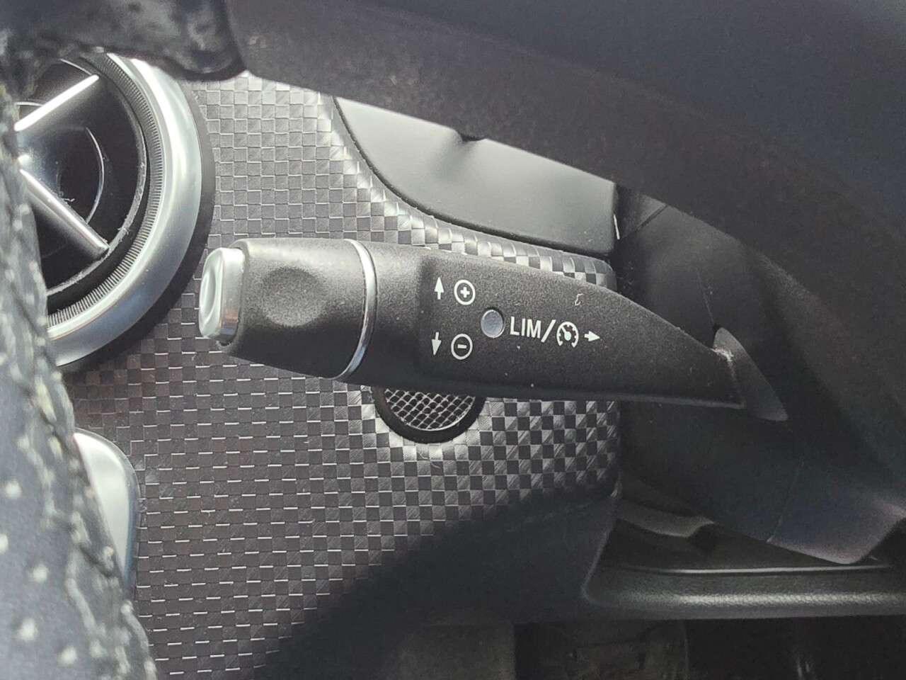 2016 MERCEDES-BENZ A-CLASS 2016 MERCEDES-BENZ A-CLASS