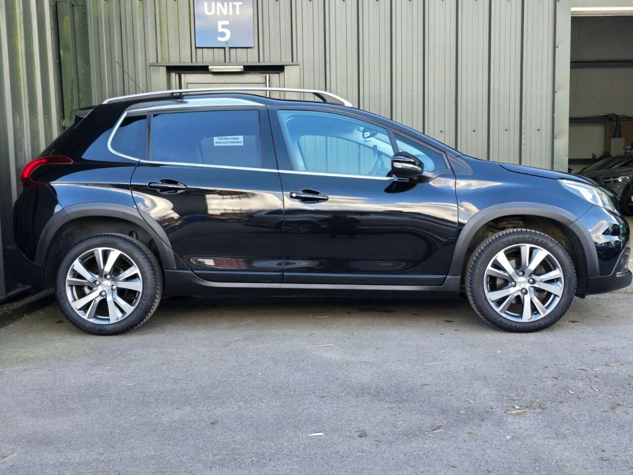 A 2018 PEUGEOT 2008 1.2 PureTech Allure SUV 5dr Petrol EAT Euro 6 (s/s) (110 ps) ULEZ Free - DA A 2018 PEUGEOT 2008 1.2 PureTech Allure SUV 5dr Petrol EAT Euro 6 (s/s) (110 ps) ULEZ Free - DA