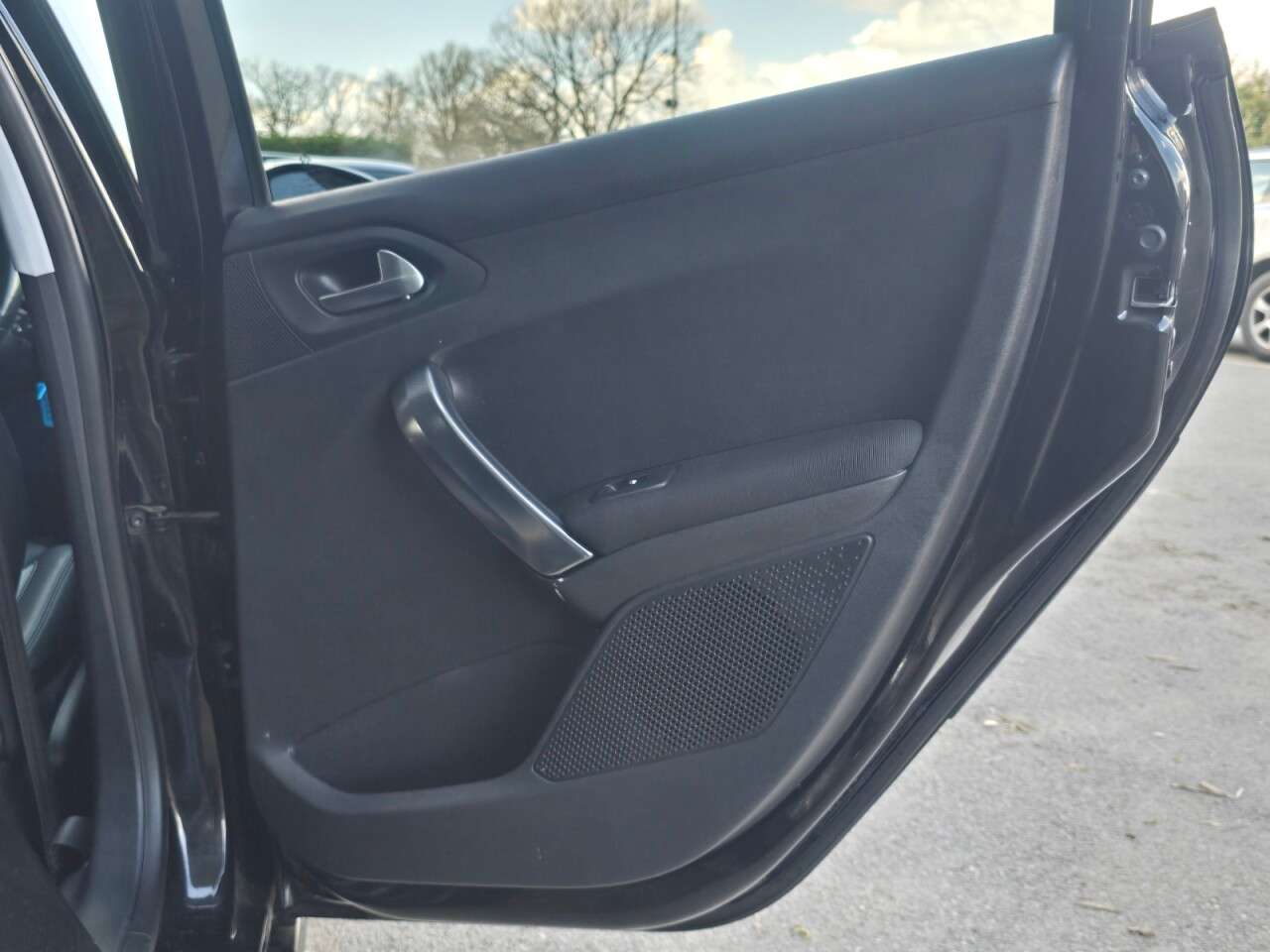 2018 PEUGEOT 2008 2018 PEUGEOT 2008